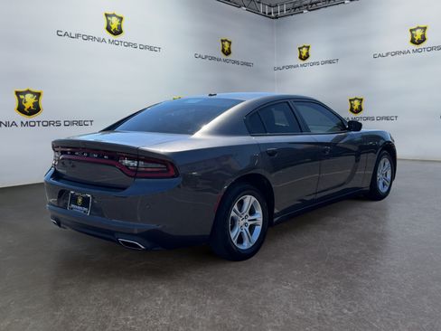 Used 2022 Dodge Charger SXT RWD image 5