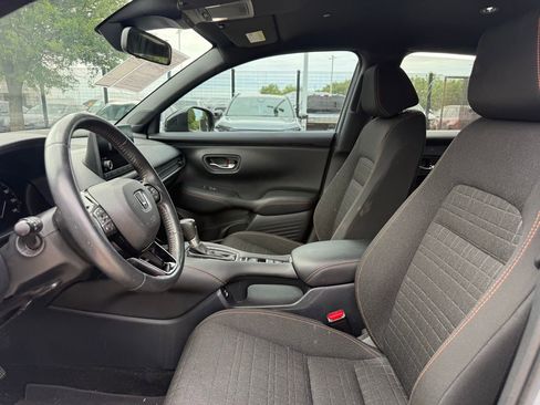 Used 2023 Honda HR-V Sport image 10