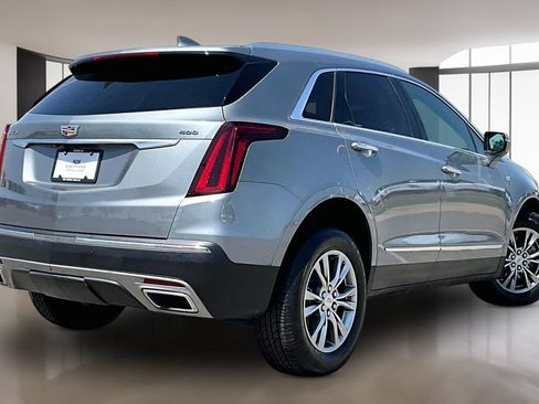 Used 2023 Cadillac XT5 Premium Luxury AWD/4WD image 2
