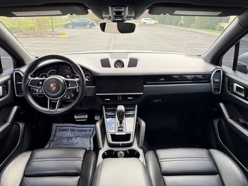 Used 2019 Porsche Cayenne S w/ Premium Package AWD/4WD image 14
