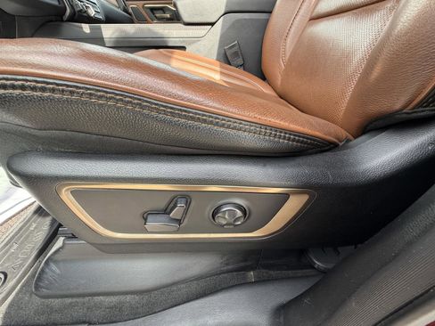 Used 2022 RAM 1500 Limited AWD/4WD image 19