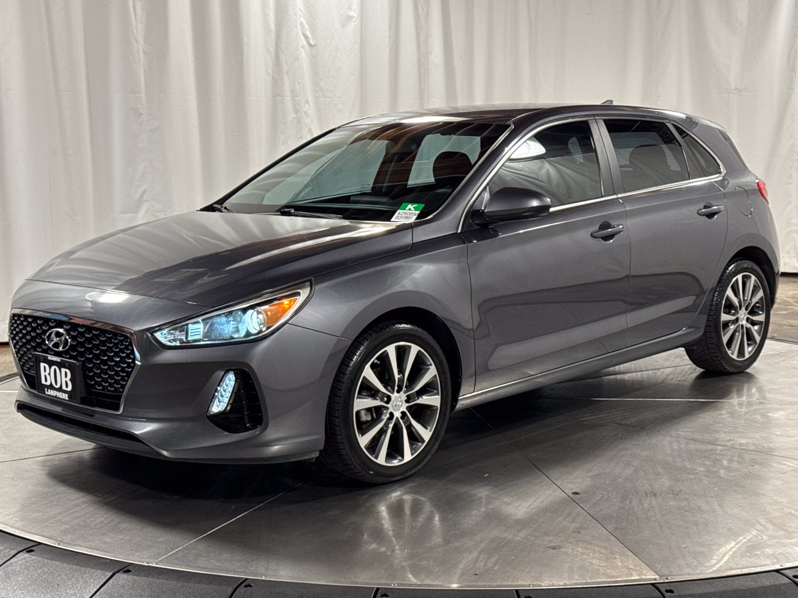 Used 2018 Hyundai Elantra GT FWD image 1