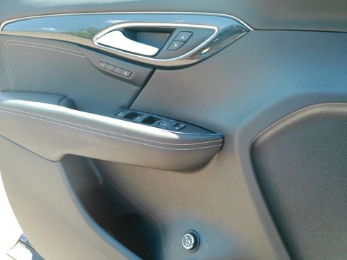 Certified 2023 Buick Envision Essence AWD/4WD image 22