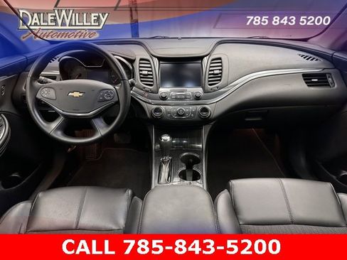 Used 2016 Chevrolet Impala LT w/ Convenience Package image 7