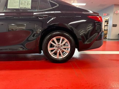 Used 2025 Toyota Camry LE w/ Convenience Package AWD/4WD image 28