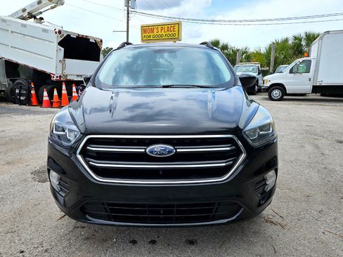 Used 2017 Ford Escape SE w/ SE Sport Appearance Package image 7