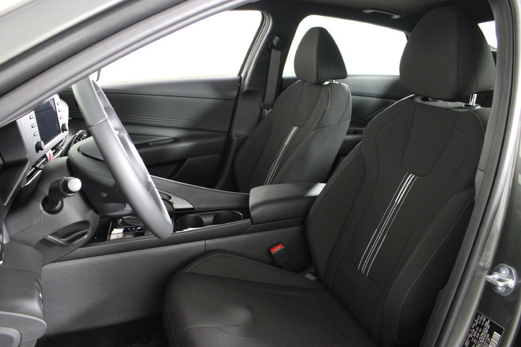 Certified 2026 Hyundai Elantra SEL Sport Premium FWD image 20