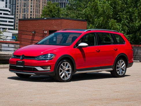 Used 2019 Volkswagen Golf Alltrack SE AWD/4WD image 3