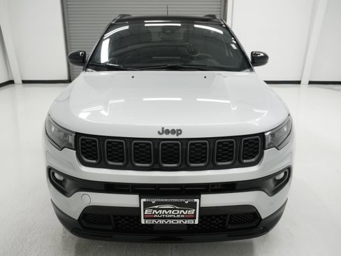 Used 2024 Jeep Compass Latitude w/ Sun and Sound Group image 2
