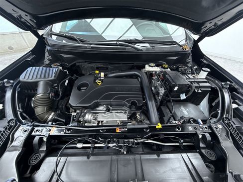 Used 2023 GMC Terrain SLE w/ Driver Convenience Package image 37