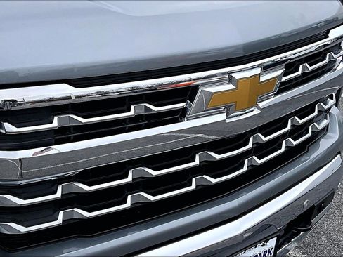 Used 2024 Chevrolet Silverado 1500 LTZ image 32