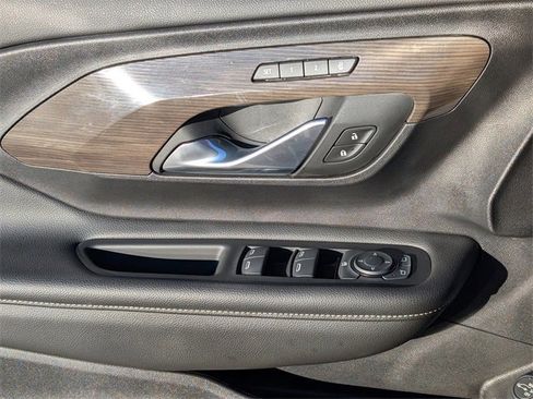 Certified 2024 GMC Terrain Denali w/ Denali Premium Package image 25