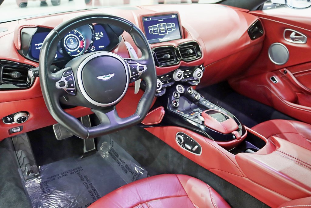 Used 2019 Aston Martin V8 Vantage Coupe RWD image 15