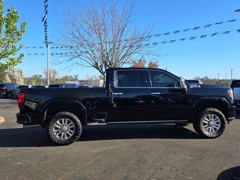 Used 2021 GMC Sierra 2500 Denali w/ Denali Ultimate Package image 3