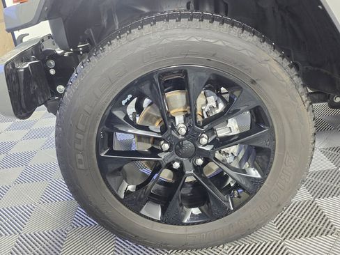 Used 2022 Jeep Gladiator Overland image 11