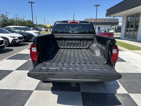 Used 2026 GMC Canyon AT4X AWD/4WD image 10