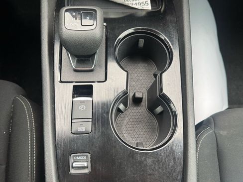 Used 2023 Nissan Rogue S image 18