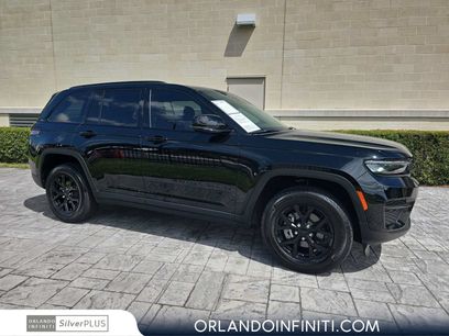 Used 2024 Jeep Grand Cherokee Altitude