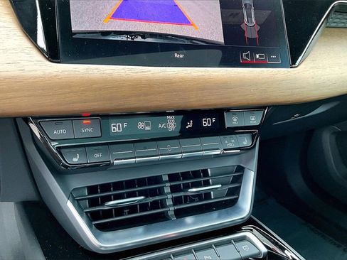 Certified 2023 Audi e-tron GT Premium Plus image 16