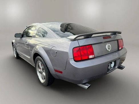 Used 2006 Ford Mustang Coupe RWD image 3