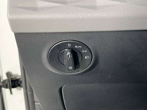 Used 2023 Volkswagen Taos S image 10