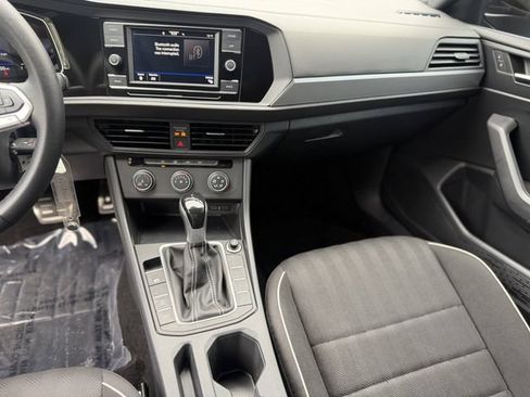 Used 2023 Volkswagen Jetta Sport FWD image 17