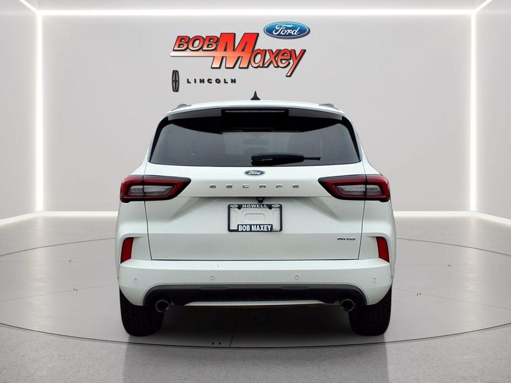 Used 2024 Ford Escape ST-Line w/ Tech Pack #1 AWD/4WD image 6
