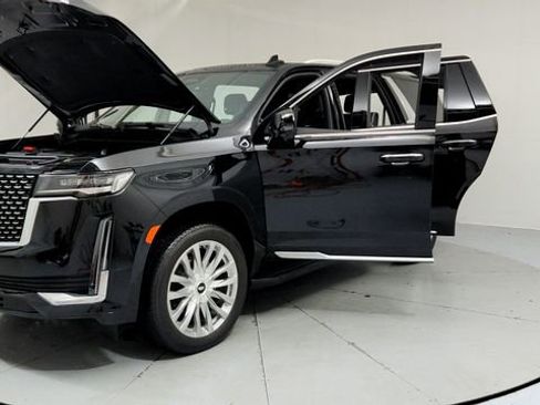 Certified 2023 Cadillac Escalade Premium Luxury w/ LPO, Floor Liner Package image 9