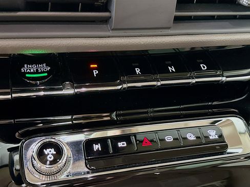 Used 2024 Lincoln Corsair Grand Touring image 20