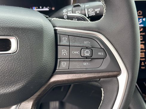 New 2026 Jeep Grand Cherokee Limited image 30