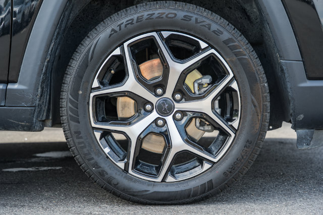 Used 2025 Jeep Compass Limited AWD/4WD image 26