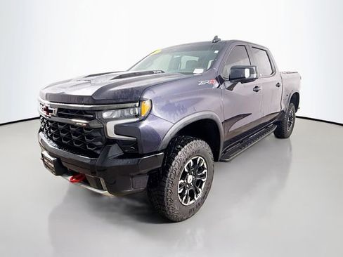 Used 2022 Chevrolet Silverado 1500 ZR2 image 3