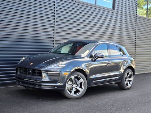 New 2026 Porsche Macan image 1