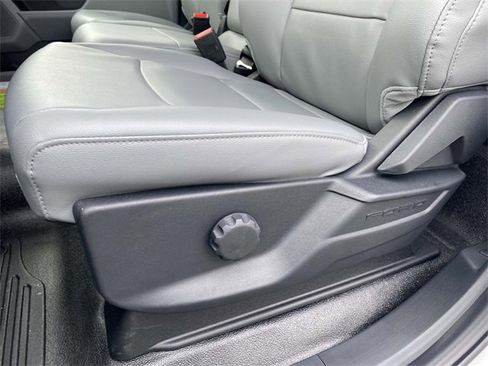 New 2024 Ford F550 4x4 Regular Cab Super Duty image 10