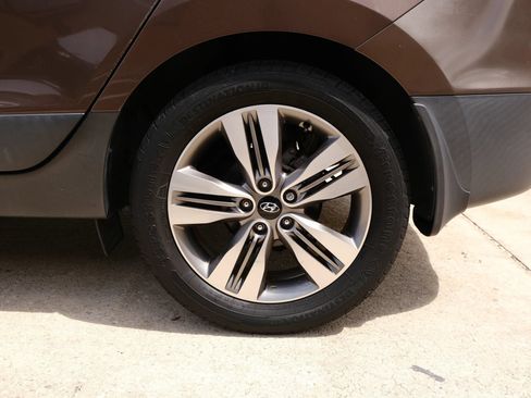 Used 2014 Hyundai Tucson Limited w/ Technology Package 02 FWD image 18