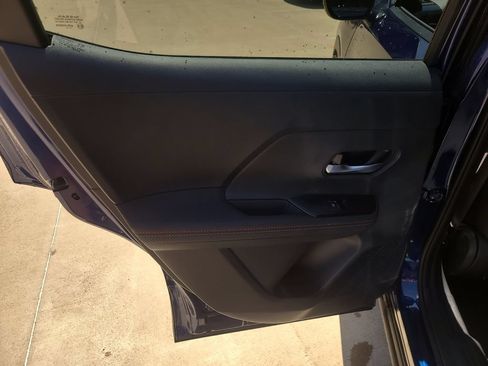 Certified 2025 Nissan Kicks SR AWD/4WD image 13