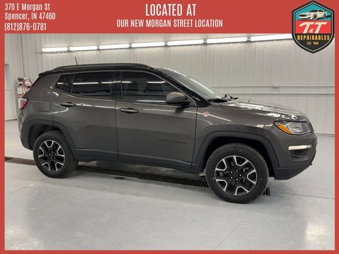 Used 2019 Jeep Compass Trailhawk w/ Cold Weather Group AWD/4WD image 1