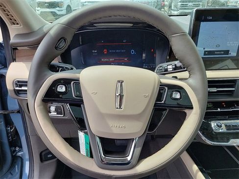 New 2024 Lincoln Corsair Grand Touring image 8