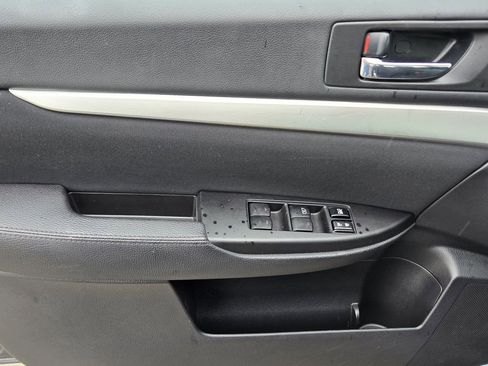 Used 2011 Subaru Legacy 2.5i Premium w/ All-Weather Pkg image 30