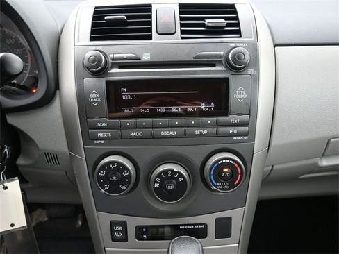 Used 2011 Toyota Corolla LE image 25