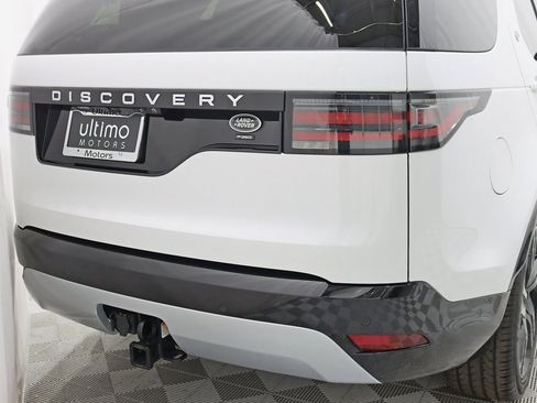 Used 2023 Land Rover Discovery Metropolitan Edition image 13