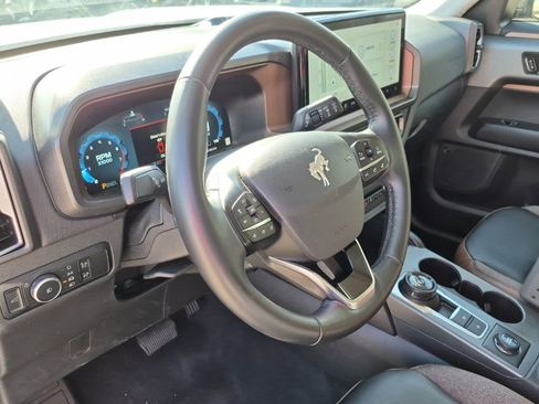 Used 2025 Ford Bronco Sport Outer Banks w/ Outer Banks Tech Package+ image 2