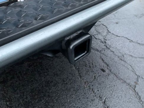 Certified 2024 GMC Canyon Elevation w/ Elevation Premium Package image 9