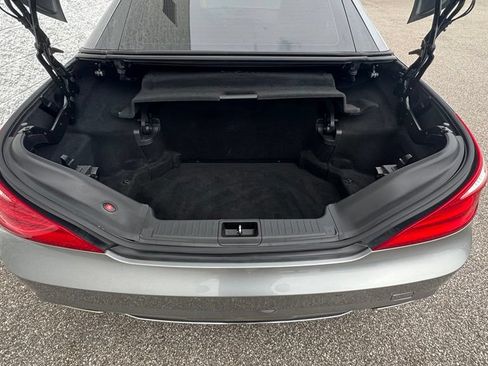 Used 2013 Mercedes-Benz SL 550 image 11