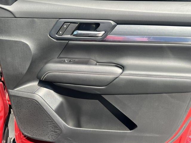 Used 2025 GMC Terrain Elevation AWD/4WD image 14