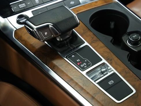 Used 2023 Audi A6 2.0T Premium w/ Convenience Package AWD/4WD image 24