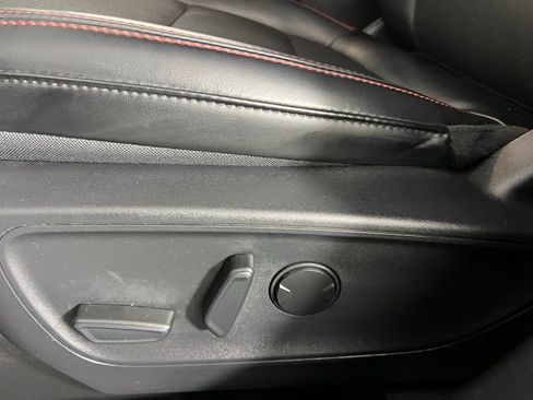 Used 2025 Ford Escape ST-Line image 21