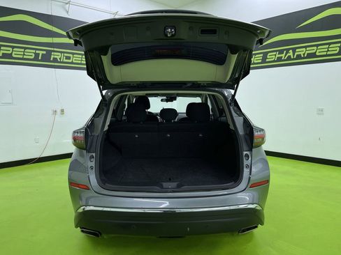 Used 2023 Nissan Murano S image 9