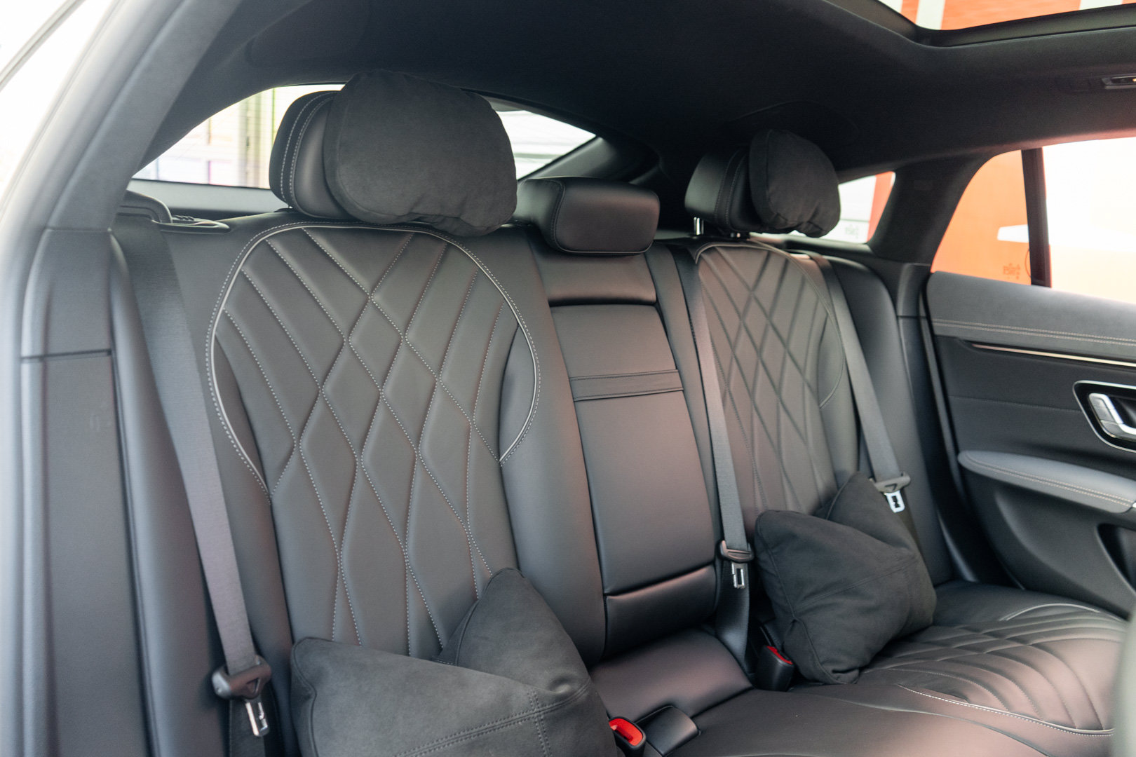 Used 2023 Mercedes-Benz EQS 580 4MATIC Sedan w/ Exclusive Trim Package image 35