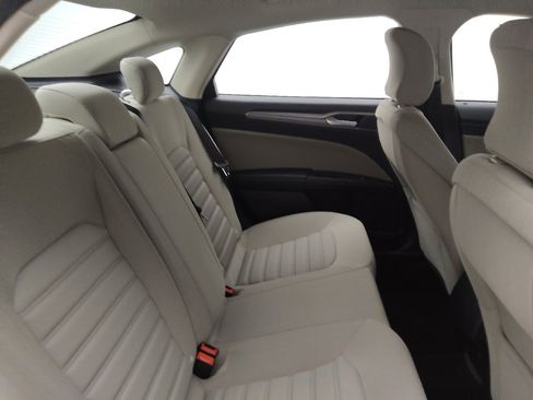 Used 2018 Ford Fusion S image 19